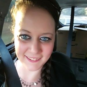 Meet your Posher, Jacquelynn